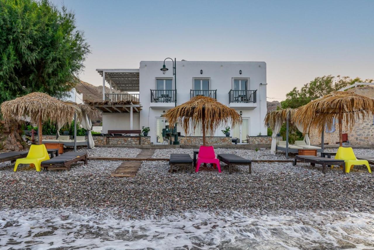 Uno Beachfront Suite Livadia  Dış mekan fotoğraf