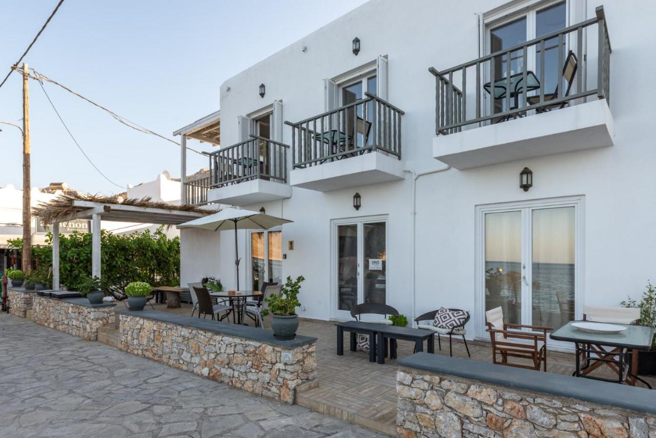 Uno Beachfront Suite Livadia  Dış mekan fotoğraf